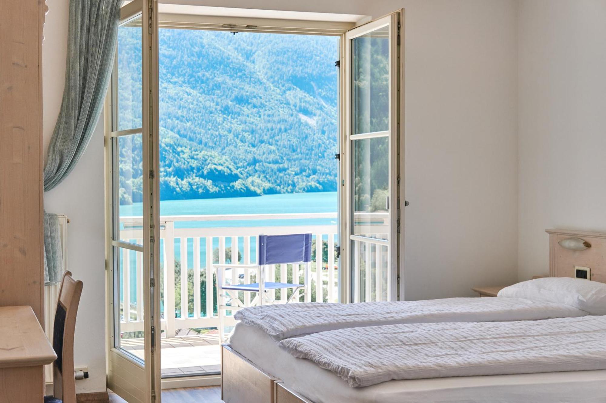 Hotel Europa Molveno Εξωτερικό φωτογραφία