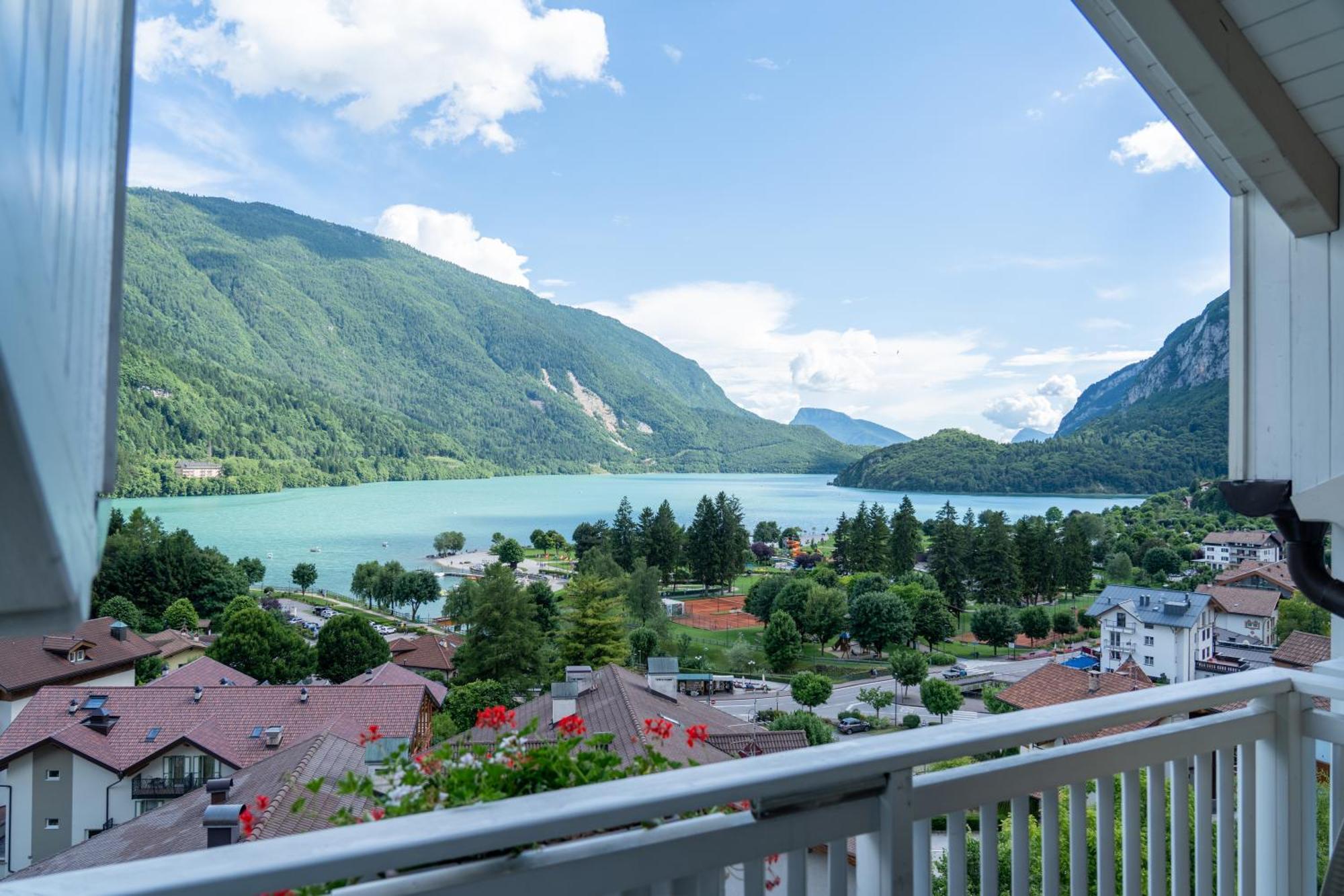 Hotel Europa Molveno Εξωτερικό φωτογραφία
