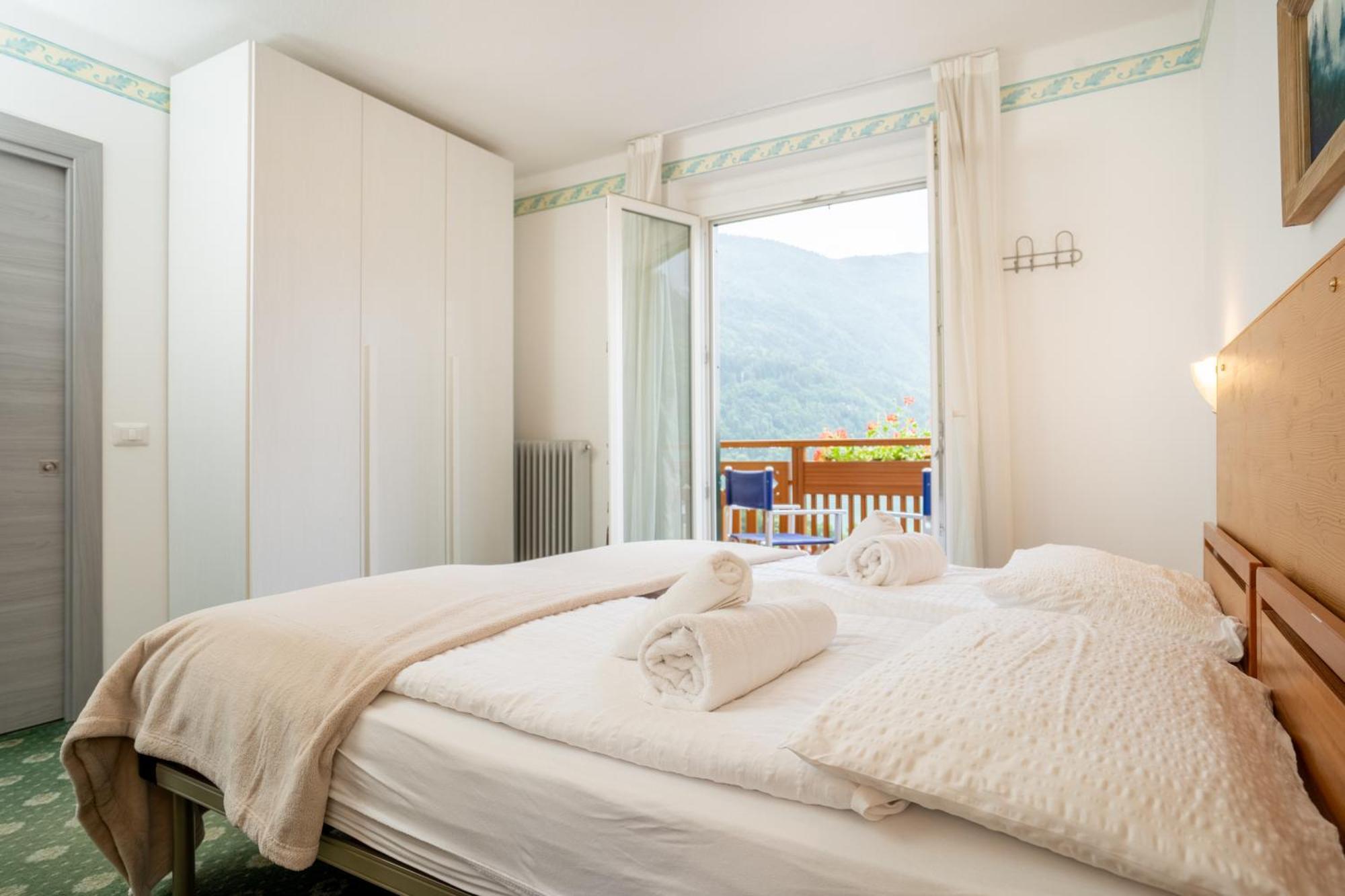 Hotel Europa Molveno Εξωτερικό φωτογραφία