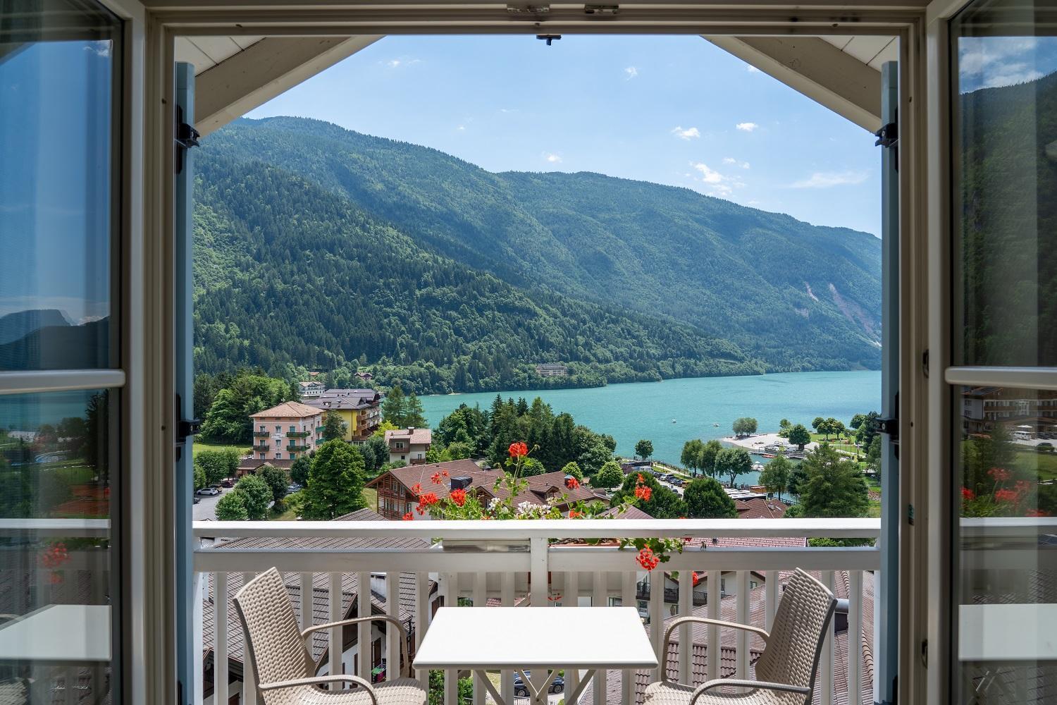 Hotel Europa Molveno Εξωτερικό φωτογραφία