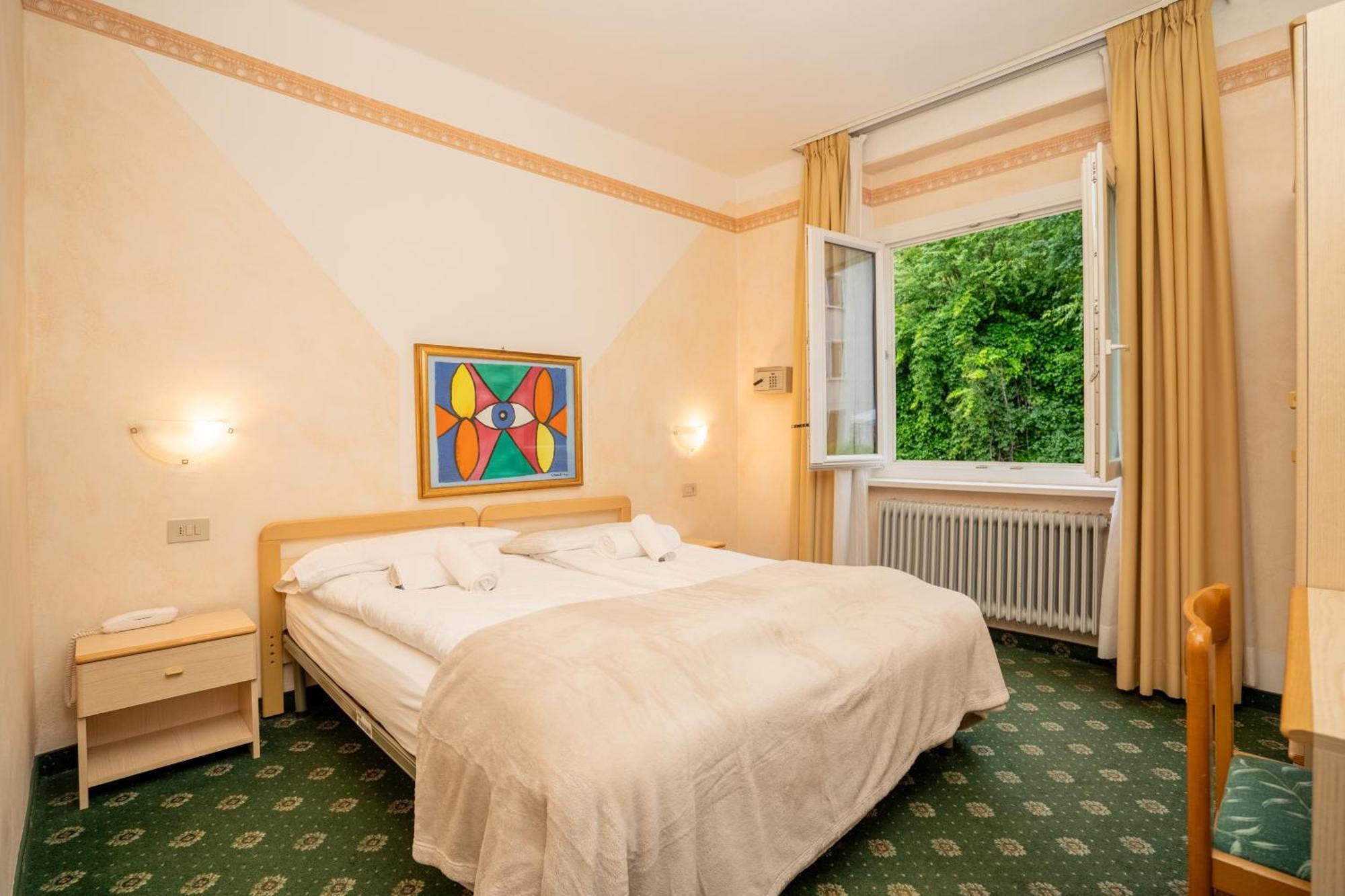 Hotel Europa Molveno Εξωτερικό φωτογραφία
