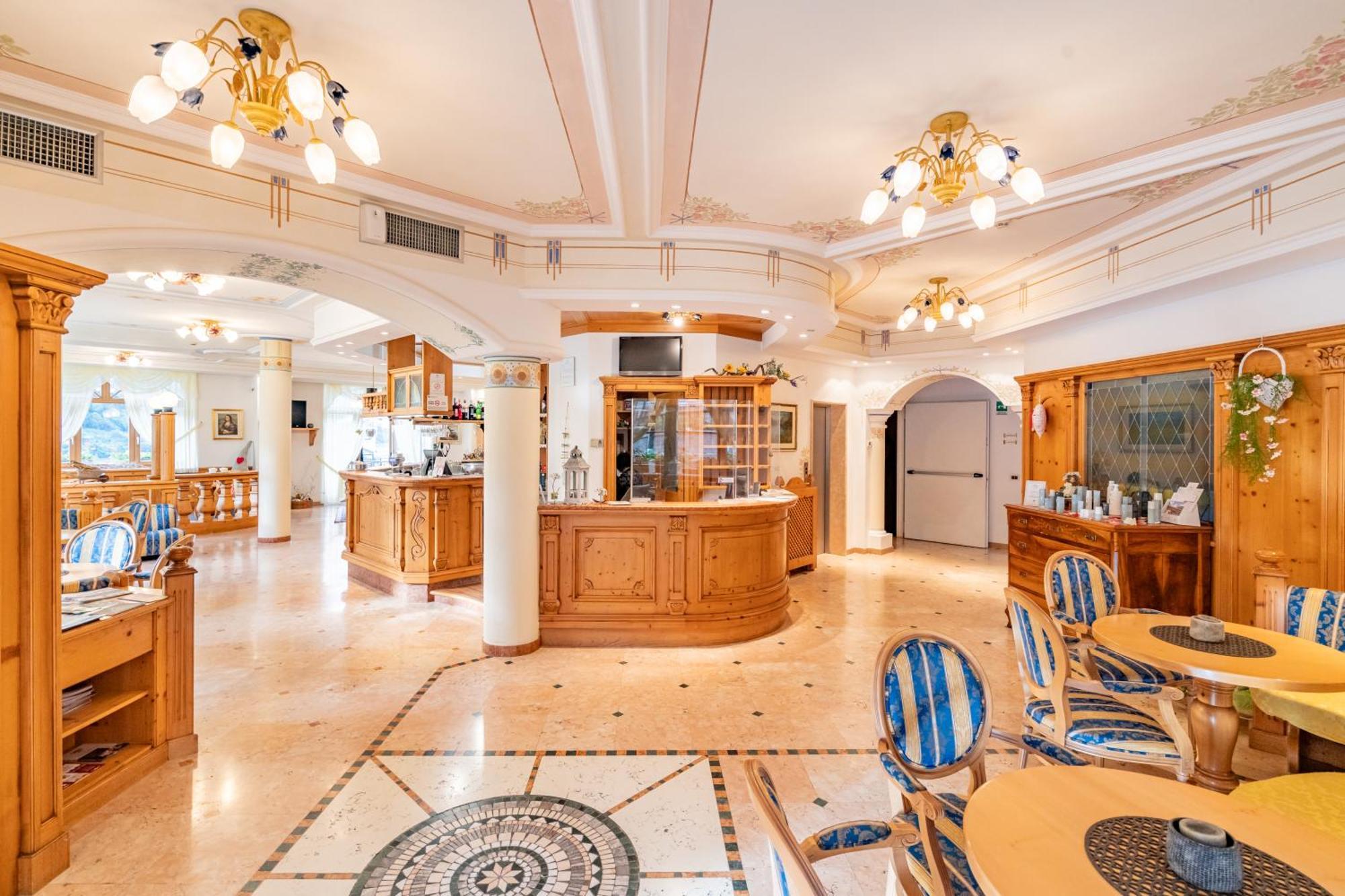 Hotel Europa Molveno Εξωτερικό φωτογραφία