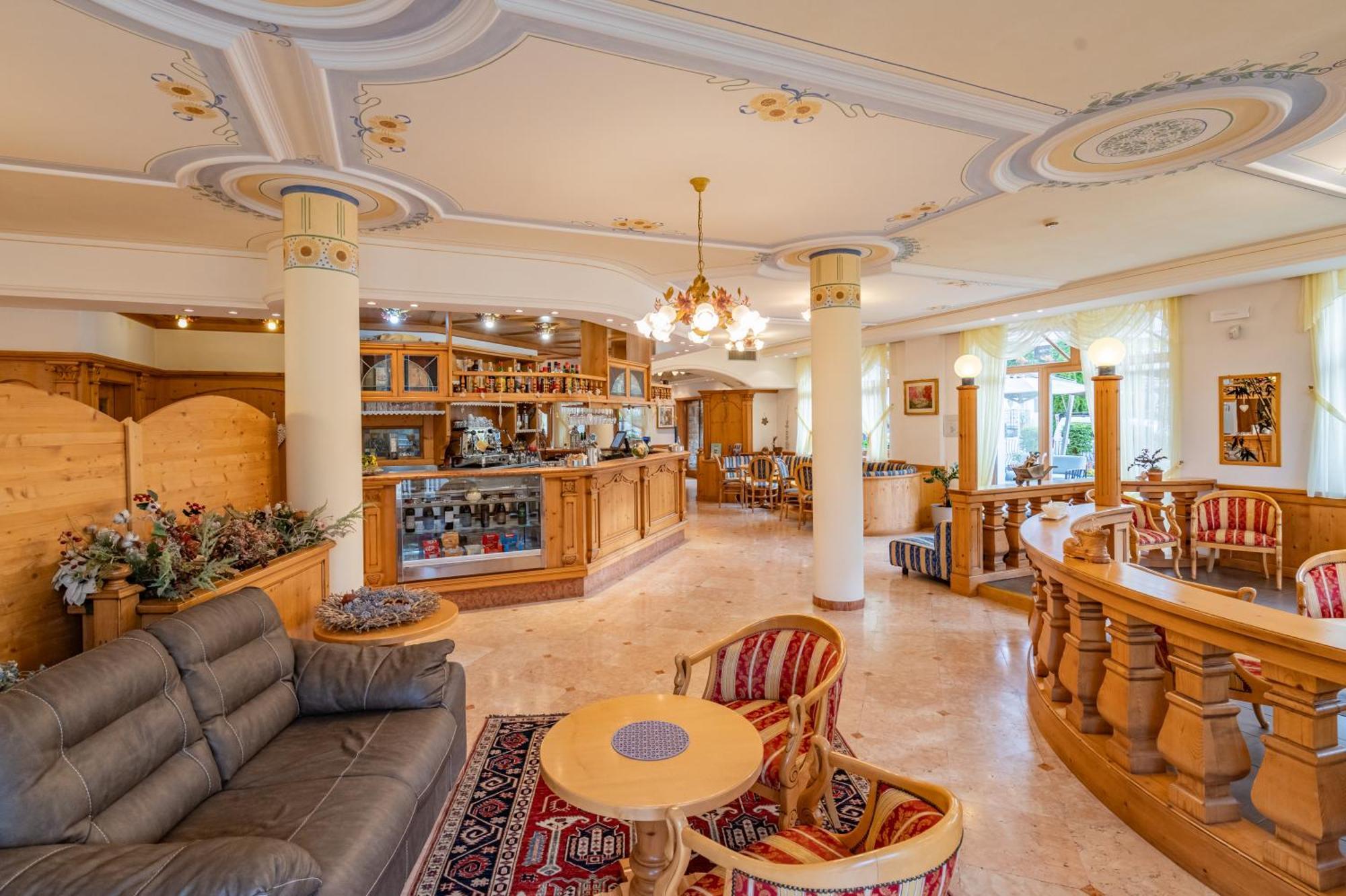 Hotel Europa Molveno Εξωτερικό φωτογραφία