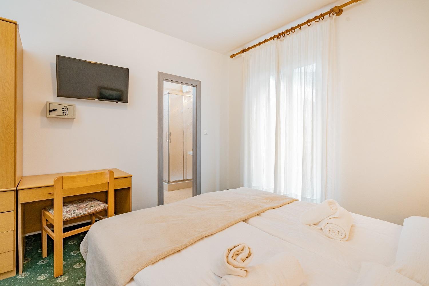 Hotel Europa Molveno Εξωτερικό φωτογραφία